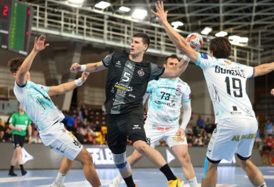 ПОСЛЕ ПОРАЗА РК ПАРТИЗАН ОД АДЕМАРА У ШПАНИЈИ: Недовољно девет голова Црноглавца