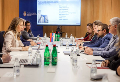 ”НАФТА СЕ УВОЗИ ДУНАВОМ, СА БРОДАРИМА О ЈАЧАЊУ ЛОГИСТИКЕ” Ђедовић Хандановић: Одговор из САД ноћас или наредне недеље