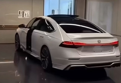 ЈАПАНЦИ ПОВЛАЧЕ ”ХИБРИДЕ” Чак 256.600 возила има софтверске грешке