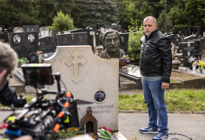 (ФОТО) КАКО ЈЕ НИКОЛА КОЈО ПОСТАО МИША ПАВЛОВИЋ? Он није једини играо хер Жикиног унука ЕВО КО ЈЕ ЈОШ ТУМАЧИО ОВУ УЛОГУ