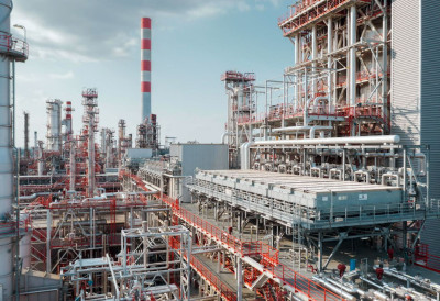 РАФИНЕРИЈА СЕ НЕ ИСКЉУЧУЈЕ "НА ДУГМЕ" Ово је процес гашења погона у пракси- Да не би кородирала пуне је АЗОТОМ!