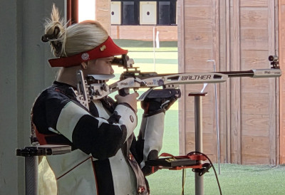 АЛЕКСАНДРА ХАВРАН У ФИНИШУ ОСТАЛА БЕЗ ФИНАЛА: Српску стрелкињу само круг делио од борбе за одличја у троставу на СП у Каиру