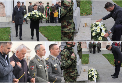 ГРАДОНАЧЕЛНИК ПОЛОЖИО ВЕНАЦ НА СПОМЕН-КРСТ ПАЛИМ БОРЦИМА „Слобода и суверенитет скупо су плаћени – наша је дужност да будемо достојни тога”