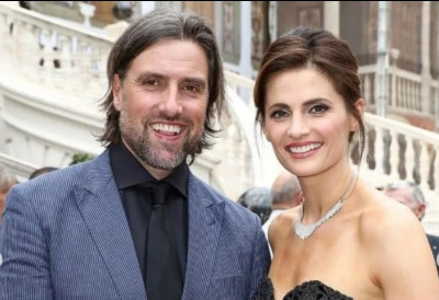 (ФОТО) KAKO JE БЕСКУЋНИК ИЗ ЛИКЕ ОСВОЈИО СРЦЕ СРПСКЕ ГЛУМИЦЕ! Стана и Крис доказују да љубав не познаје границе