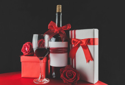 Пазите шта носите домаћину! ОВИХ 5 СТВАРИ НИКАКО НЕ НА СЛАВУ ПОНЕТИ! Сматра се да нарушавају мир у кући