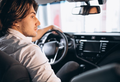 САМИ У КОЛИМА? СПРЕМИТЕ СЕ НА КАЗНУ! Аутоматски радари ће одмах кажњавати возаче који НЕ ДЕЛЕ ПРЕВОЗ, а бекства нема