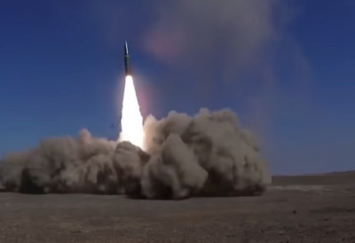 ПУТИНОВО СТРАШНО ОРУЖЈЕ ДИРЕКТНО ПОГОДИЛО УКРАЈИНСКЕ ВОЈНИКЕ Окупили се припадници елитних јединица А ОНДА ЈЕ НАСТАО УЖАС