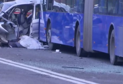 ПОТРЕСНИ ПРИЗОРИ СУДАРА НА ОБРЕНОВАЧКОМ ПУТУ! Возач „цитроена“ погинуо на лицу места, а ПРВЕ незваничне информације откривају шта је могло да изазове УДЕС