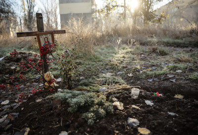 БОЛЕСТ ИЗ ПРВОГ СВЕТСКОГ РАТА ХАРА ФРОНТОМ У УКРАЈИНИ Опасна инфекција убија украјинске војнике