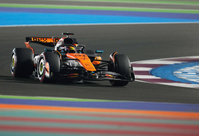 ПЈАСТРИЈУ ПОЛ ПОЗИЦИЈА: Возач Мекларена стартује први на Великој награди Катара