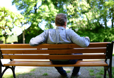 ПЕНЗИОНЕРИ МОГУ ОСТАТИ БЕЗ ТРЕЋИНЕ ИЗНОСА НА ЧЕКУ Бивши војници и полицајци у зачараном кругу