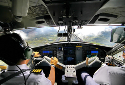 Вози, Мишко! СА ФАЛСИФИКОВАНИМ СЕРТИФИКАТИМА ПИЛОТИРАО МЕСЕЦИМА ШИРОМ ЕВРОПЕ!