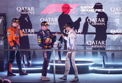 ФЕРШТАПЕН ИСКОРИСТИО КИКС НОРИСА И СЛАВИО У КАТАРУ: Борба за титулу у Формули један и даље траје, одлука у Абу Дабију