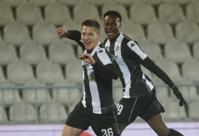 ПАУНОВИЋ ИСПРАТИО ФУРИОЗНИ ФИНИШ ПАРТИЗАНА: Јавор немоћан у Хумској