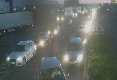 ХАОС НА ГРАНИЦАМА ЗБОГ ПАДА СИСТЕМА Отежан улазак у Србију и друге земље из Босне и Херцеговине