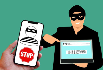 МУП УПОЗОРАВА НА ОПАСНУ ОНЛАЈН ПРЕВАРУ Човек унео податке са картице и ОСТАО БЕЗ 300 ЕВРА