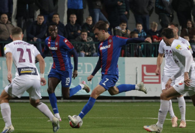 ПАРТИЗАН СЕ НАМУЧИО У ИВАЊИЦИ, АЛИ ПОБЕДИО: „Парни ваљак“ након два преокрета славио за врх табеле