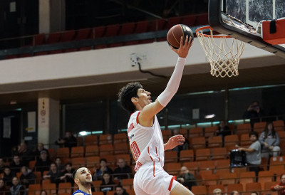 НОВОСАДСКИ КОШАРКАШИ САВЛАДАЛИ МЛАДОСТ У КЛС: Врх све ближи