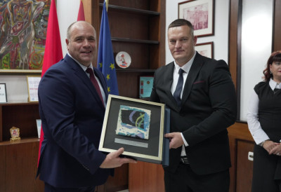 ПОМОЋНИК ГРАДОНАЧЕЛНИКА СИЛЕР ПРИСУСТВОВАО ОБЕЛЕЖАВАЊУ ДАНА ОПШТИНЕ КУМАНОВО Важне поруке послате из Северне Македоније