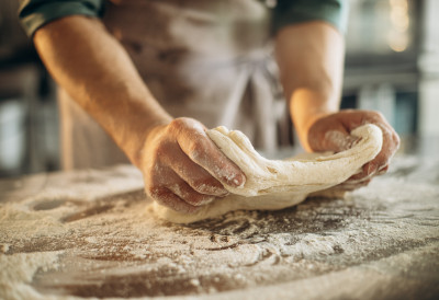 УНИВЕРЗАЛНО ТЕСТО ЗА СВЕ ПИТЕ, НЕ ЦЕПА СЕ И НЕ ЛЕПИ! Један састојак чини га еластичним и глатким, а имамо га у КУХИЊИ