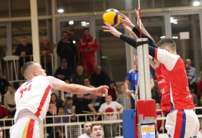 ОДБОЈКАШИ ВОЈВОДИНЕ ЛИДЕРИ ПРВЕНСТВА: Врх табеле је црвено-бели