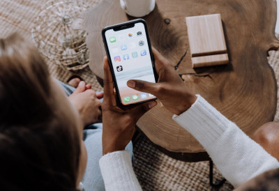 ТикТок алармирао власти пријавивши изопачен пар ИСТРАГА ОТКРИЛА ЈЕЗИВЕ СНИМКЕ У КОЈИМА ЈЕ И ТРОМЕСЕЧНА БЕБА!