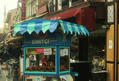 МАЛИШАНИ УМРЛИ УСЛЕД ТРОВАЊА ХРАНОМ Ужас на одмору у Истанбулу: Родитељима се лекари и даље БОРЕ ЗА ЖИВОТ! За двоје деце (3) и (6) није било спаса