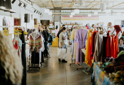 (ФОТО) НАКОН СОМБОРА ФЕСТИВАЛ ДРУГАЧИЈЕ МОДЕ У НОВОМ САДУ Слави се женска солидарност, еколошки материјали и ручни рад! Ево шта вас све очекује у петак