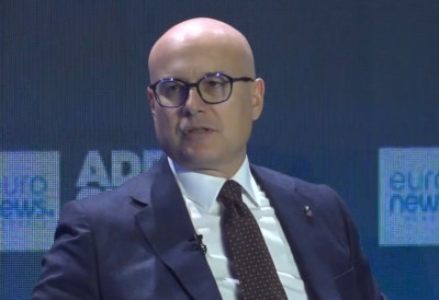 ЗАЈЕДНИШТВО И СЛОГА СУ НАМ НАСУШНО ПОТРЕБНИ, НИГДЕ НЕМАТЕ ПРЕСЕДАНЕ КАО ПО ПИТАЊУ СРБА И СРПСКОГ ПИТАЊА! Јака порука лидерс СНС Вучевића! А овако је одговорио на измишљотине о наводној свађи с Додиком