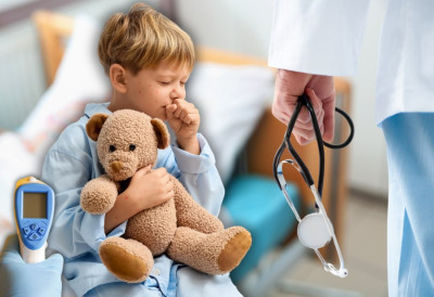 СУЗЕ И БОЛ У БАРУ: ПРЕМИНУО ДЕЧАК (9) Имао богиње и високу температуру ПЕДИЈАТАР ПРОЦЕНИО ДА МУ НЕ ТРЕБА ХОСПИТАЛИЗАЦИЈА