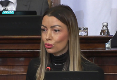 МИНИСТАРКА МЕСАРОВИЋ ПОСТАВИЛА НИКЕЗИЋА НА МЕСТО: Радимо троструко више да надоместимо то што ништа није рађено до 2012.