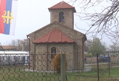 ИСТОРИЈСКИ ДАН ЗА ФИЛИЋ Освештана црква Светог Василија Острошког ПРВИ ХРАМ ПОСЛЕ ВИШЕ ОД ЈЕДНОГ ВЕКА