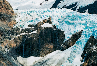 СНЕЖНА ОЛУЈА У ЧИЛЕУ ОДНЕЛА ПЕТ ЖИВОТА! Ветар дувао скоро 200 километара на час, међу жртвама држављани Мексика, Велике Британије и Немачке