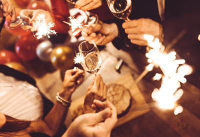 АКО УРАДИТЕ ОВО У НОВОГОДИШЊОЈ НОЋИ, ЦЕХ ЋЕ БИТИ И ДО 100.000 ДИНАРА Ево за шта можете да одете и у ЗАТВОР!