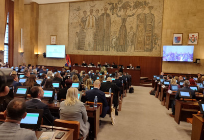 ПОКРАЈИНСКИ ПОСЛАНИЦИ ОДЛУЧУЈУ О ФИНАНСИЈСКОМ ПЛАНУ ЗА 2026. ГОДИНУ Извршење буџета до септембра показује одговорну и развојну политику