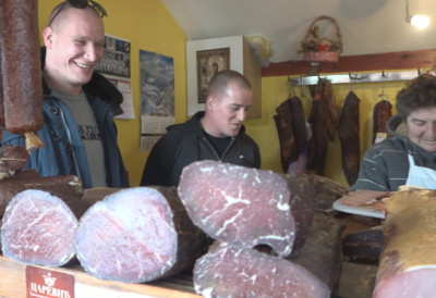 ПОЗНАТ ДАТУМ ОДРЖАВАЊА "ПРШУТИЈАДЕ" Празник за љубитеље сухомеснатих производа