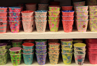 ОЛОВО И КАДМИЈУМ ОТКРИВЕНИ У КЕРАМИЧКИМ ШОЉАМА! Тешки метали могу изазвати болести "БАТУТ" УПОЗОРАВА НА ОПРЕЗ ПРИ КУПОВИНИ