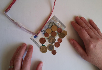 ПЕНЗИОНЕРИ, ОВО МОРАТЕ ДА ЗНАТЕ Испод ове суме пензија не сме да падне