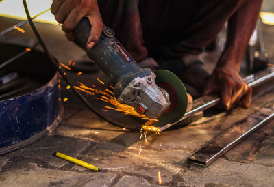 ШОКАНТНА ПРОГНОЗА Број радника на минималцу могао би да се утростручи ГОРАН МИЛИЋ: "Радна места све несигурнија"