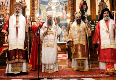 ПАТРИЈАРХ НА НИКОЉДАН БОГОСЛУЖИО У НИШУ поводом крсне славе митрополита Арсенија