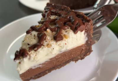 НОВОГОДИШЊИ КОЛАЧ БЕЗ ПЕЧЕЊА Готов за само 5 минута (ВИДЕО)