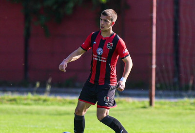 ФУДБАЛЕРИ КАБЕЛА У НЕДЕЉУ ДОЧЕКУЈУ ЧАЧАНСКИ БОРАЦ У ПЛС : Победа за мирнију зиму