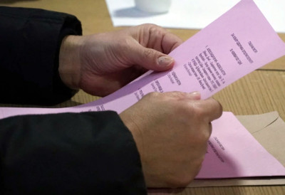 ЗАВРШЕНИ ИЗБОРИ У СЕЧЊУ Затворено бирачко место, изашло скоро 70 % БИРАЧА