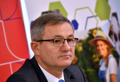 СРБИЈА ЈЕ ВЕЛИКА ИЗВОЗНИЦА МЛЕКА Гламочић: ”Подстицаји међу највишим у Европи; Ставља се на неку црну листу, као нездрава намирница”