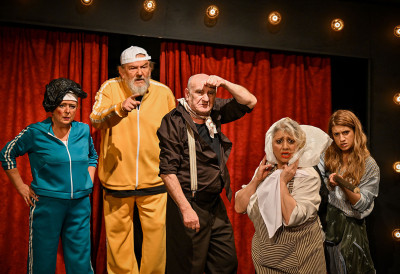 ЖАК ИЛИ ПОКОРНОСТ Комад Ежена Јонеска вечерас на Kамерној сцени СНП-а