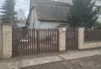 ОКРИВЉЕНИ ЋЕ НА ГЛАВНИ ПРЕТРЕС У НОВОСАДСКИ ВИШИ СУД БИТИ ДОВЕДЕН ИЗ ПРИТВОРА Наставак суђења за убиство оца секиром 15. децембра