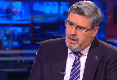 „Не помажеш Европи тако што нападаш једине који раде посао“ СТЕФАНОВИЋ У ПОКУШАЈУ ДА УБЕРЕ ПОЛИТИЧКИ ПОЕН НАПАО СТАРОВИЋА Мреже експлодирале!