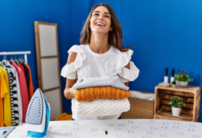 АКО НЕ ВОЛИТЕ ПЕГЛУ, ОВО ЈЕ РЕШЕЊЕ! Убаците у машину за веш ОВЕ КУГЛИЦЕ и одећа излази савршено испеглана