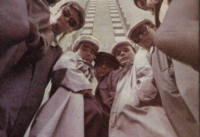 Новосађани, ово се не пропушта! ОМАЖ СТВАРАЛАШТВУ КУЛТНОГ БЕНДА „ЛАБОРАТОРИЈА ЗВУКА БРАЋЕ ВРАНЕШЕВИЋ“: Понедељак, Свилара, 19 сати!