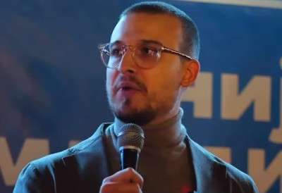 (ВИДЕО) МИХАИЛО ВУЧЕВИЋ ПОСЛАО СНАЖНУ ПОРУКУ: Омладина СНС је на правој страни историје!